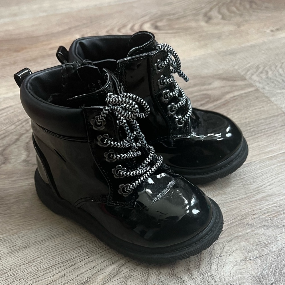 Toddler boots